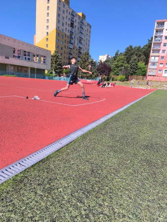 Meziškolní kolo v LA 2026