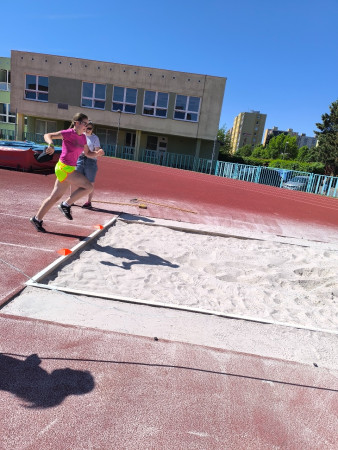 Meziškolní kolo v LA 2026