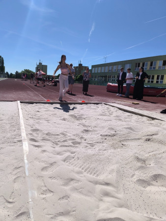 Meziškolní kolo v LA 2026