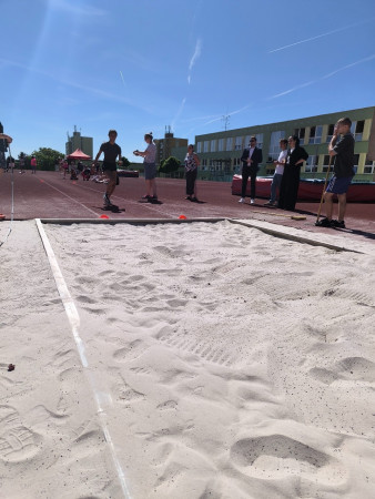 Meziškolní kolo v LA 2026