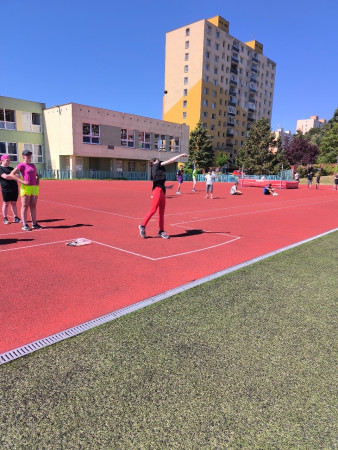 Meziškolní kolo v LA 2026