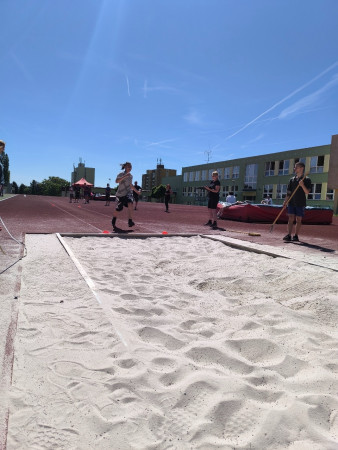 Meziškolní kolo v LA 2026